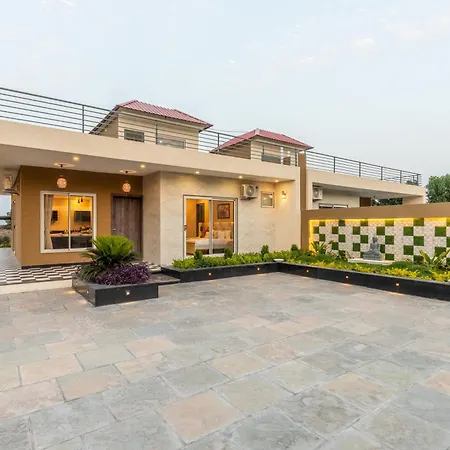 Elivaas 2 Bhk Pet Friendly Villa With Pvt Pool - Heaven In Hill Udaipur Exterior photo